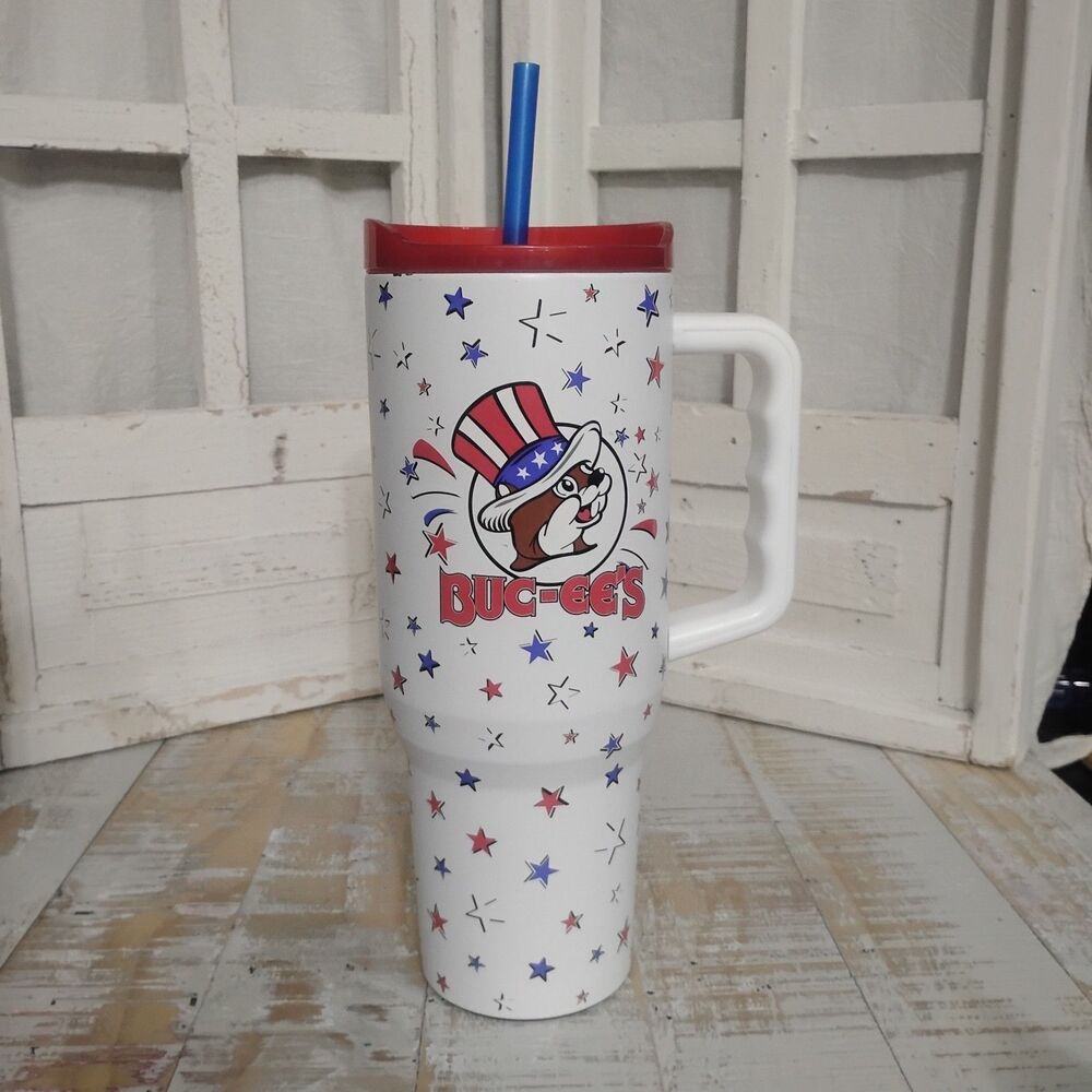 Buc-ee's Yukon Outfitters Glow In Dark Patriotic Beaver Travel Mug Used